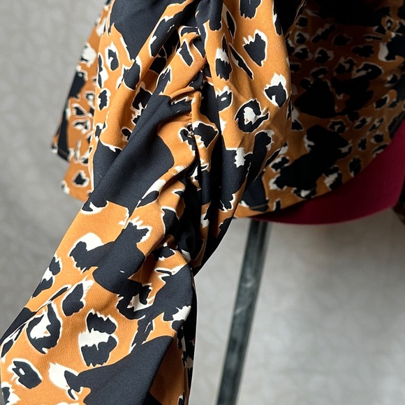 NWT Eloquii Elements Peplum Cheetah Print Top Size 18 - Picture 6 of 8